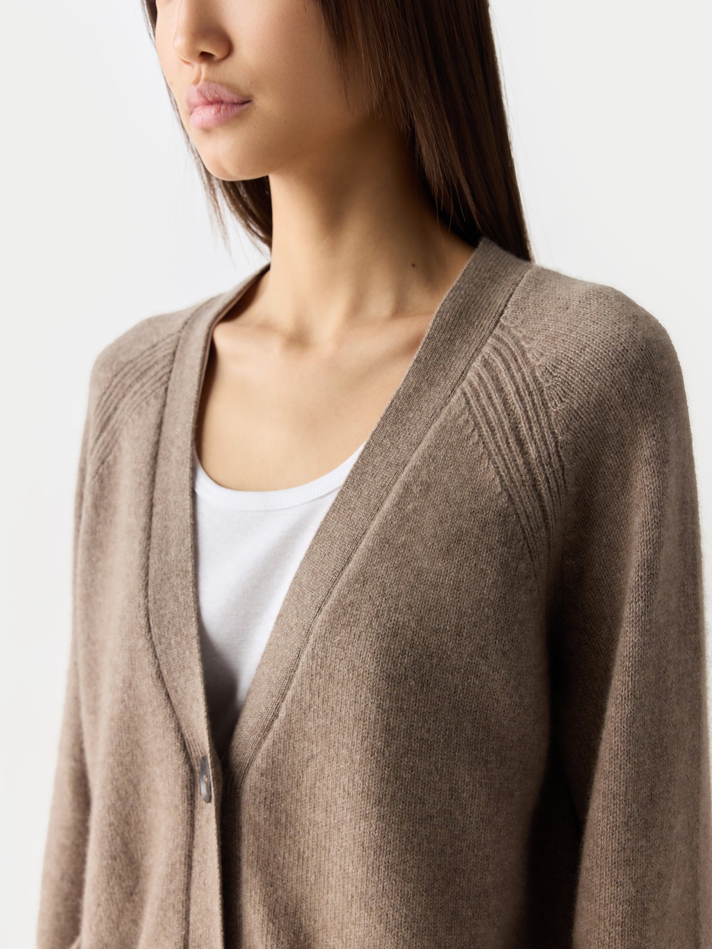 Cardigan en cachemire décontractée Couleur taupe Organique | GOBI Cashmere