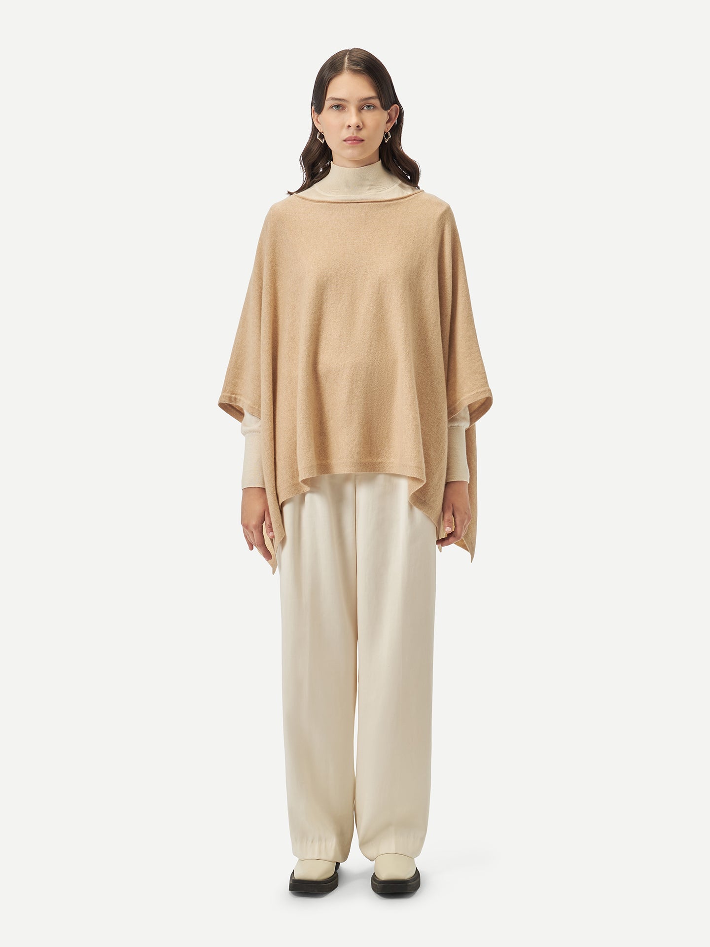 Poncho en cachemire de GOBI - A/H 2023 Taupe - Gobi Cashmere