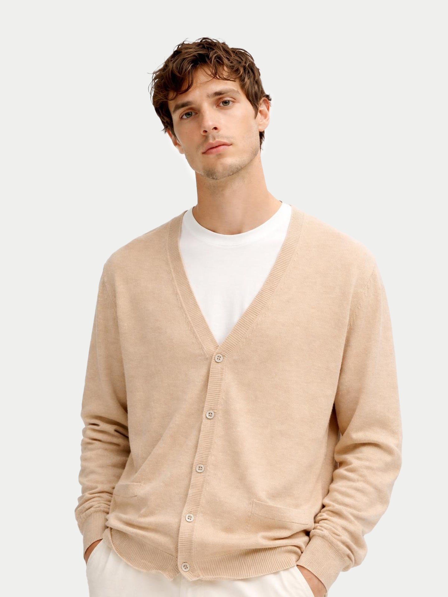 Cardigan col en V en cachemire Essential pour hommes Couleur Organique