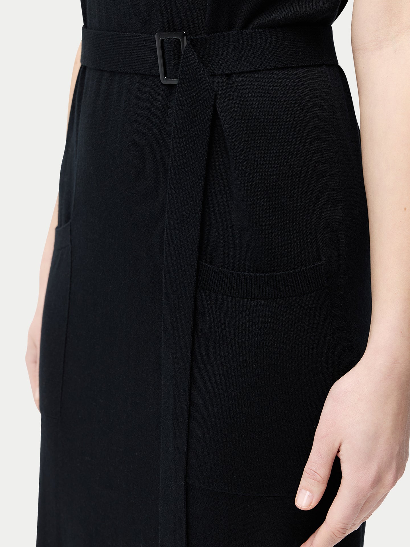Robe à col en V en cachemire de soie