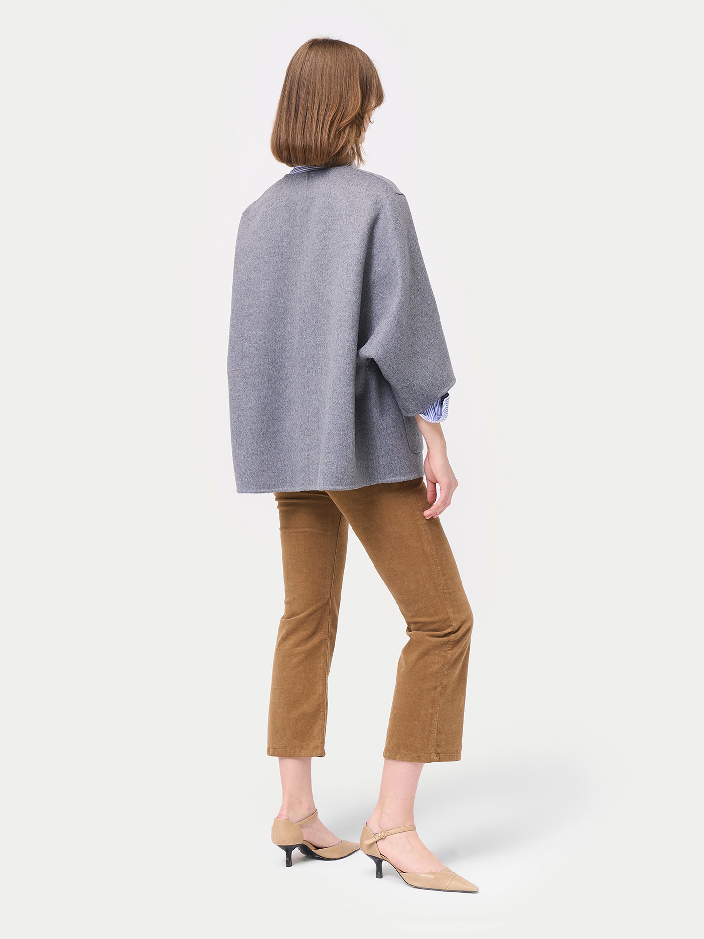 Veste Poncho en cachemire avec poches | GOBI Cashmere