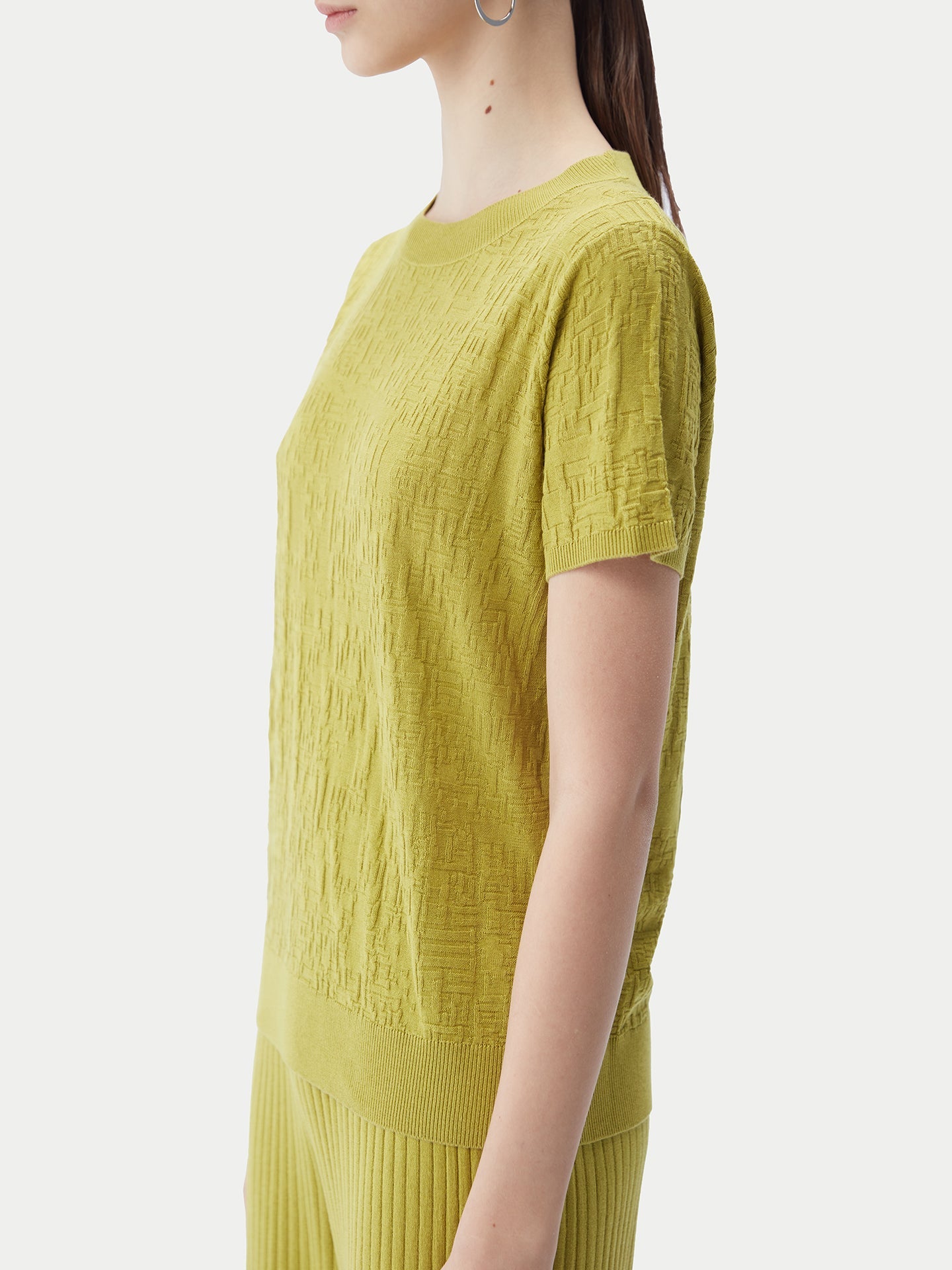 T-shirt moderne et chic en soie et cachemire | GOBI Cashmere