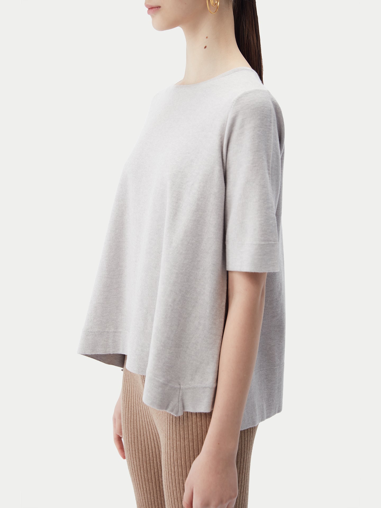 T-shirt boxy confortable et douillet Taupe | GOBI Cashmere 