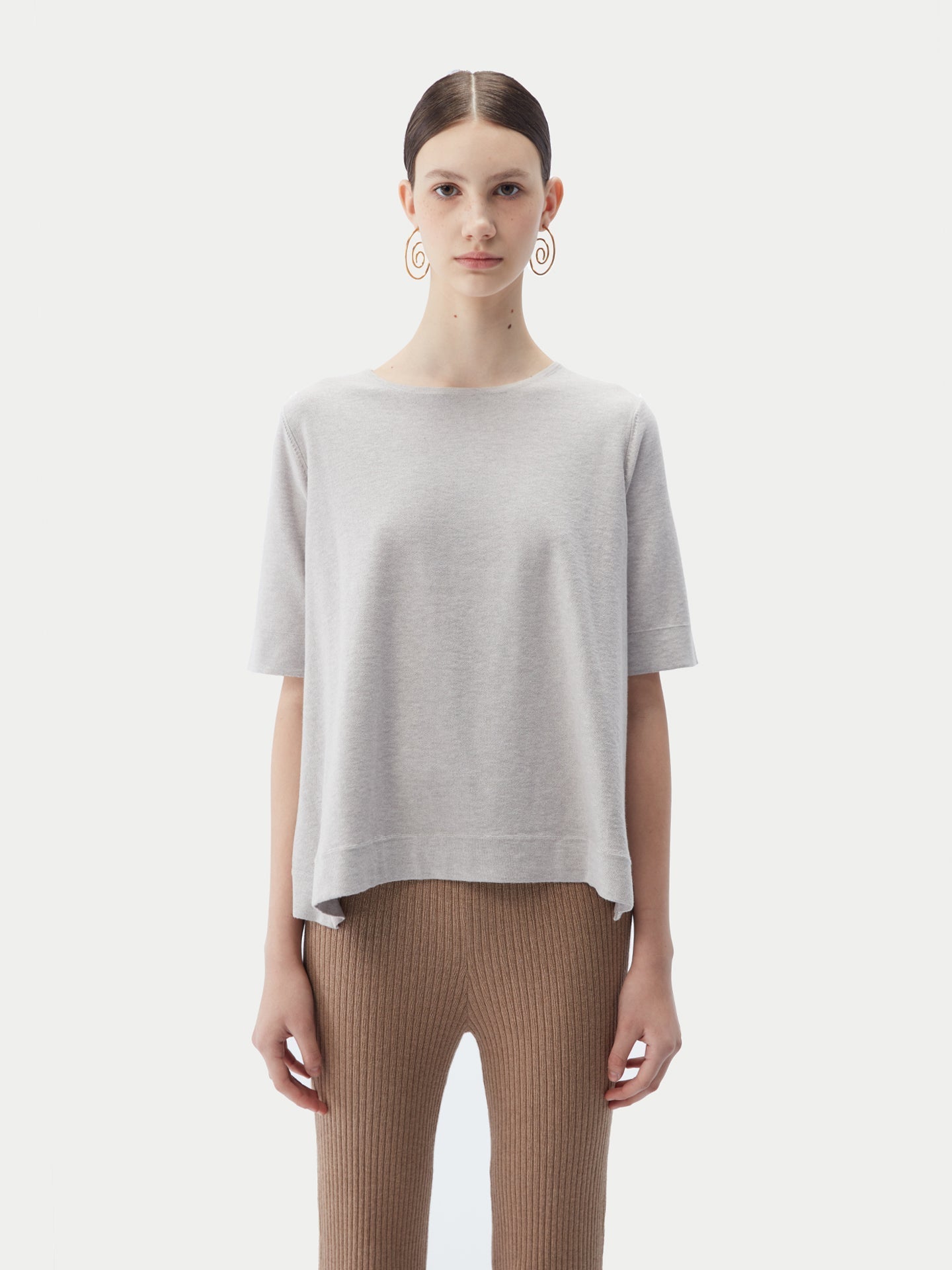 T-shirt boxy confortable et douillet Taupe | GOBI Cashmere 
