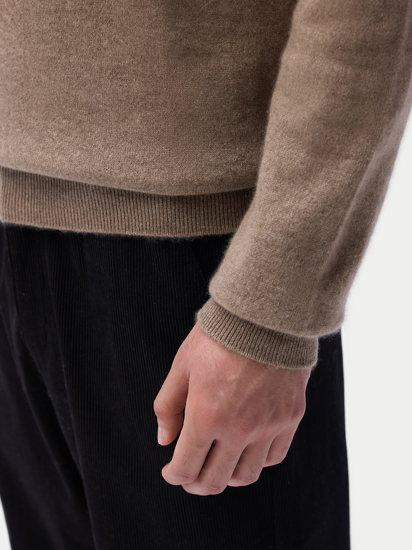 Pull col roulé en cachemire Essential pour hommes Couleur Organique