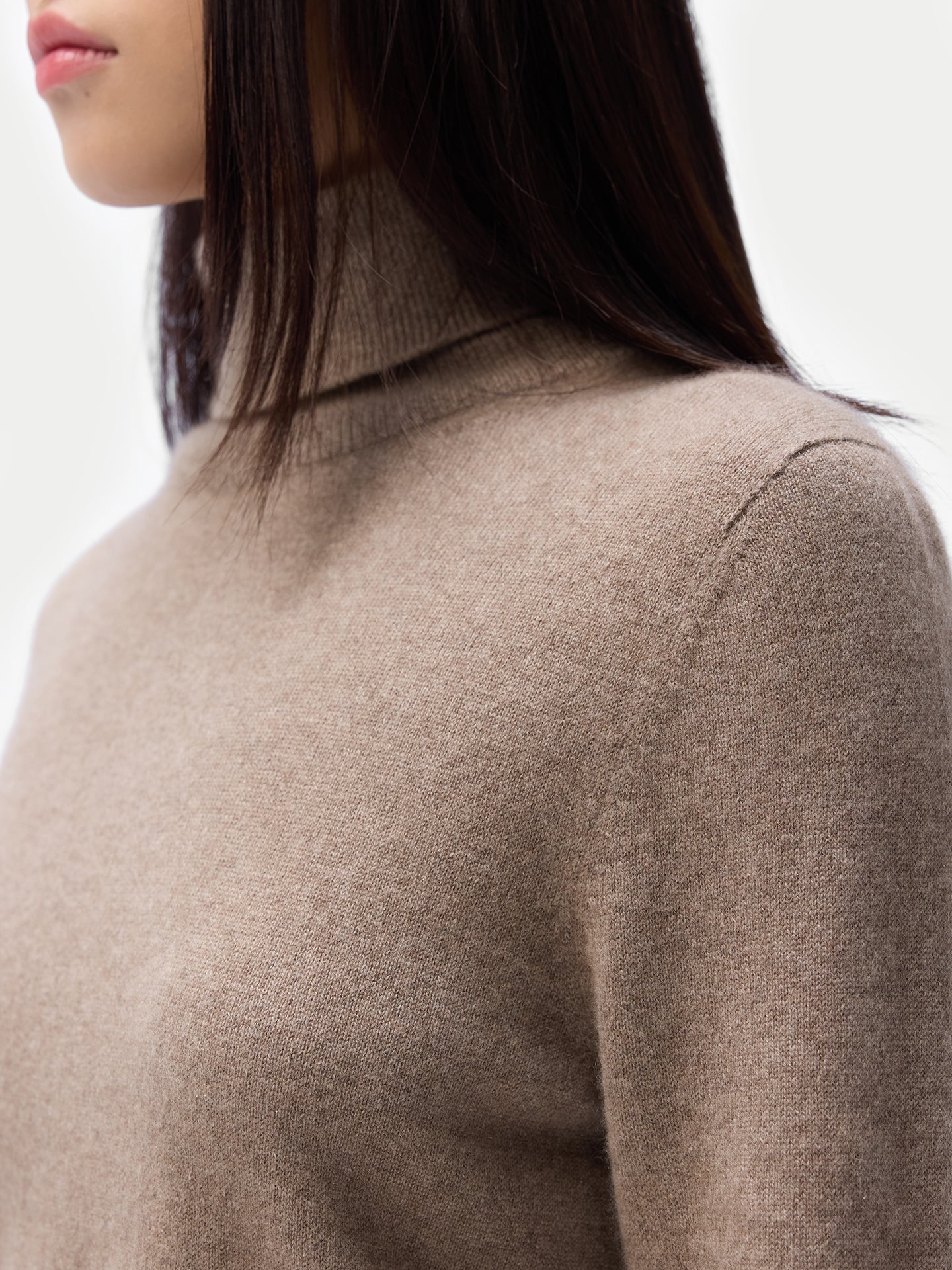 Pull col roulé en cachemire Essential pour femmes Couleur Organique