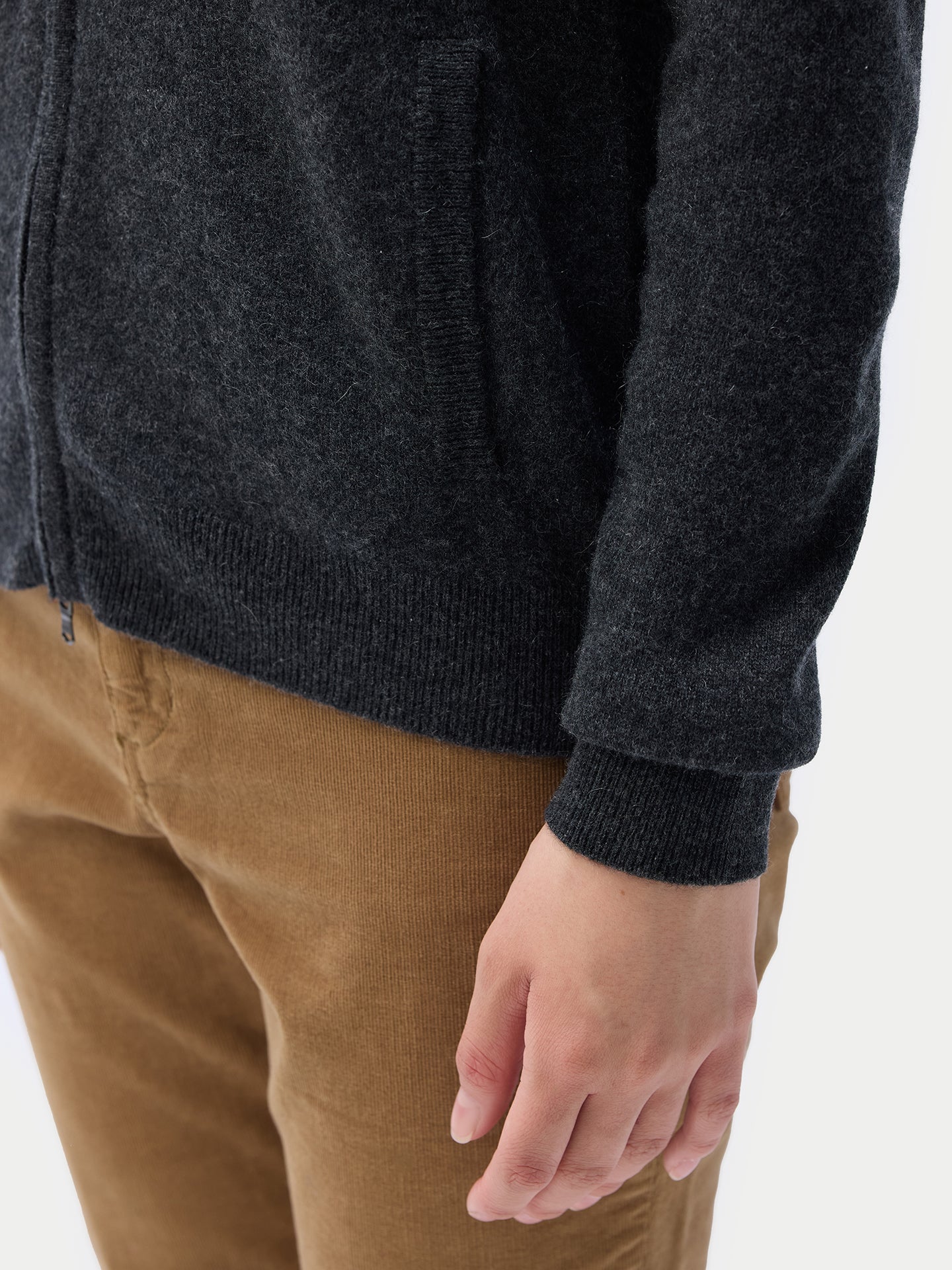 Cardigan zippé en cachemire Essential pour femmes