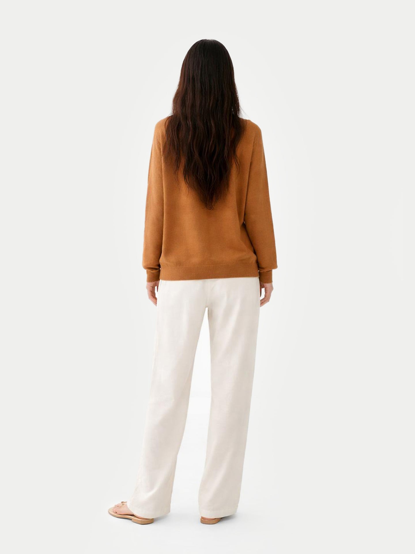 Pull col en V en cachemire Essential pour femmes