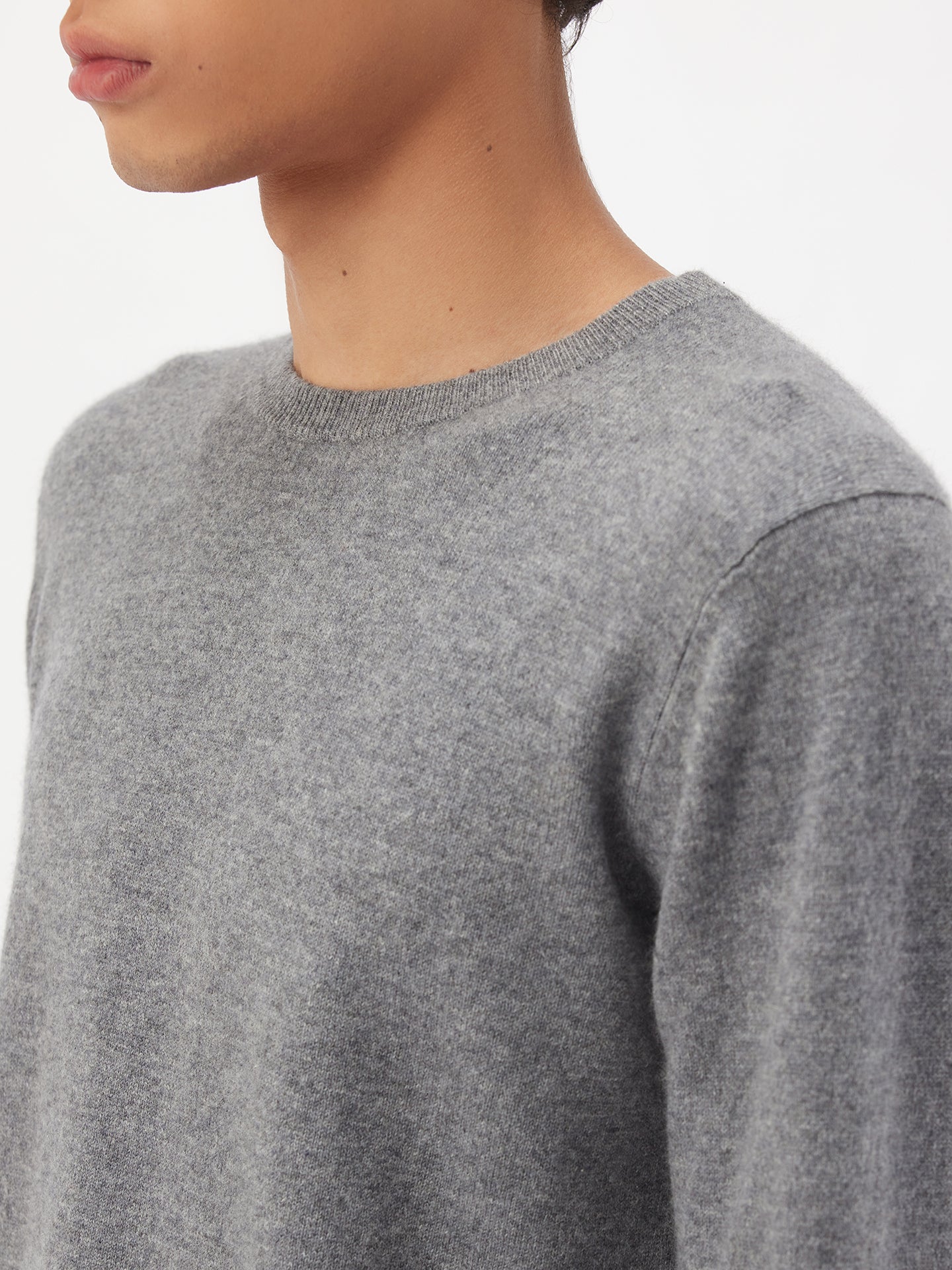 Pull coll rond en cachemire pour  homme , couleur Gris - Gobi Cashmere