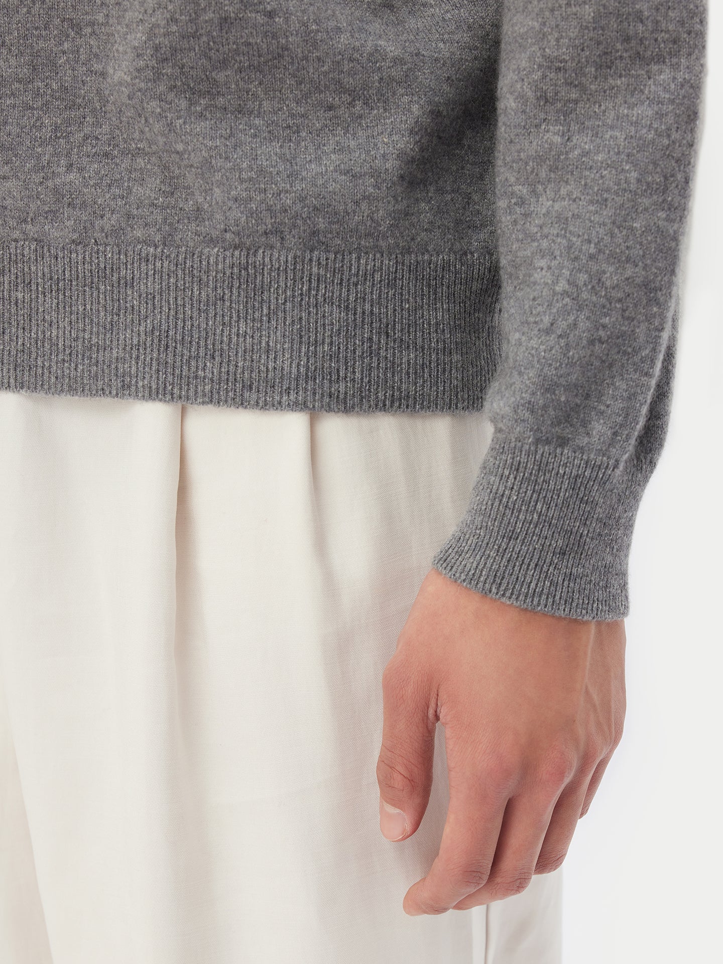 Pull coll rond en cachemire pour  homme , couleur Gris - Gobi Cashmere