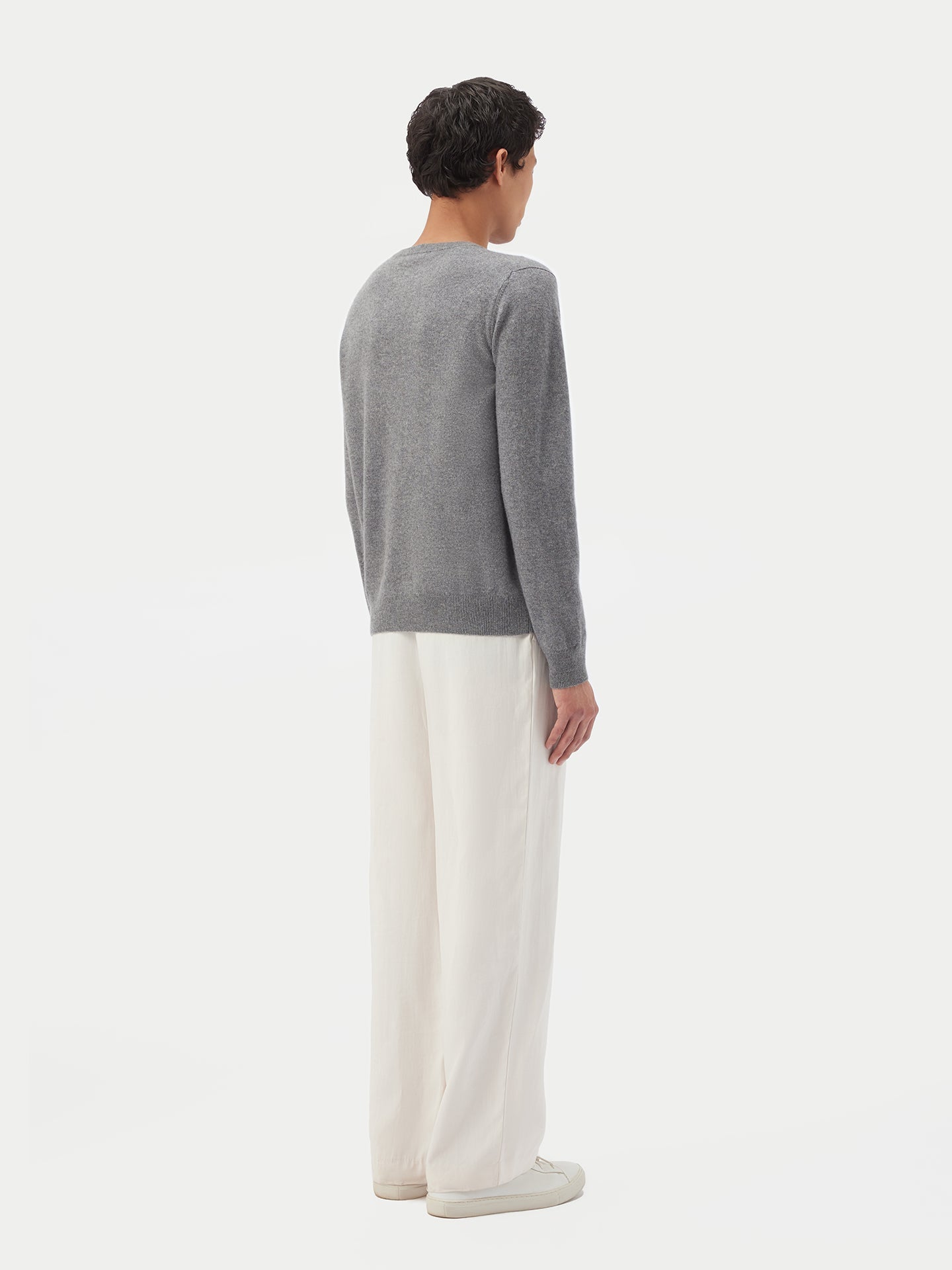 Pull coll rond en cachemire pour  homme , couleur Gris - Gobi Cashmere