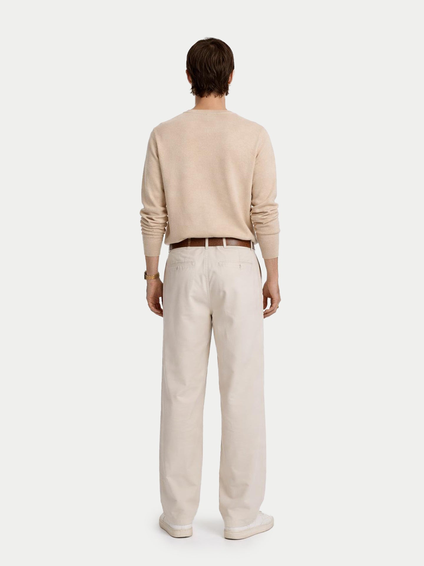 Pull col en V en cachemire Essential pour hommes Couleur Organique