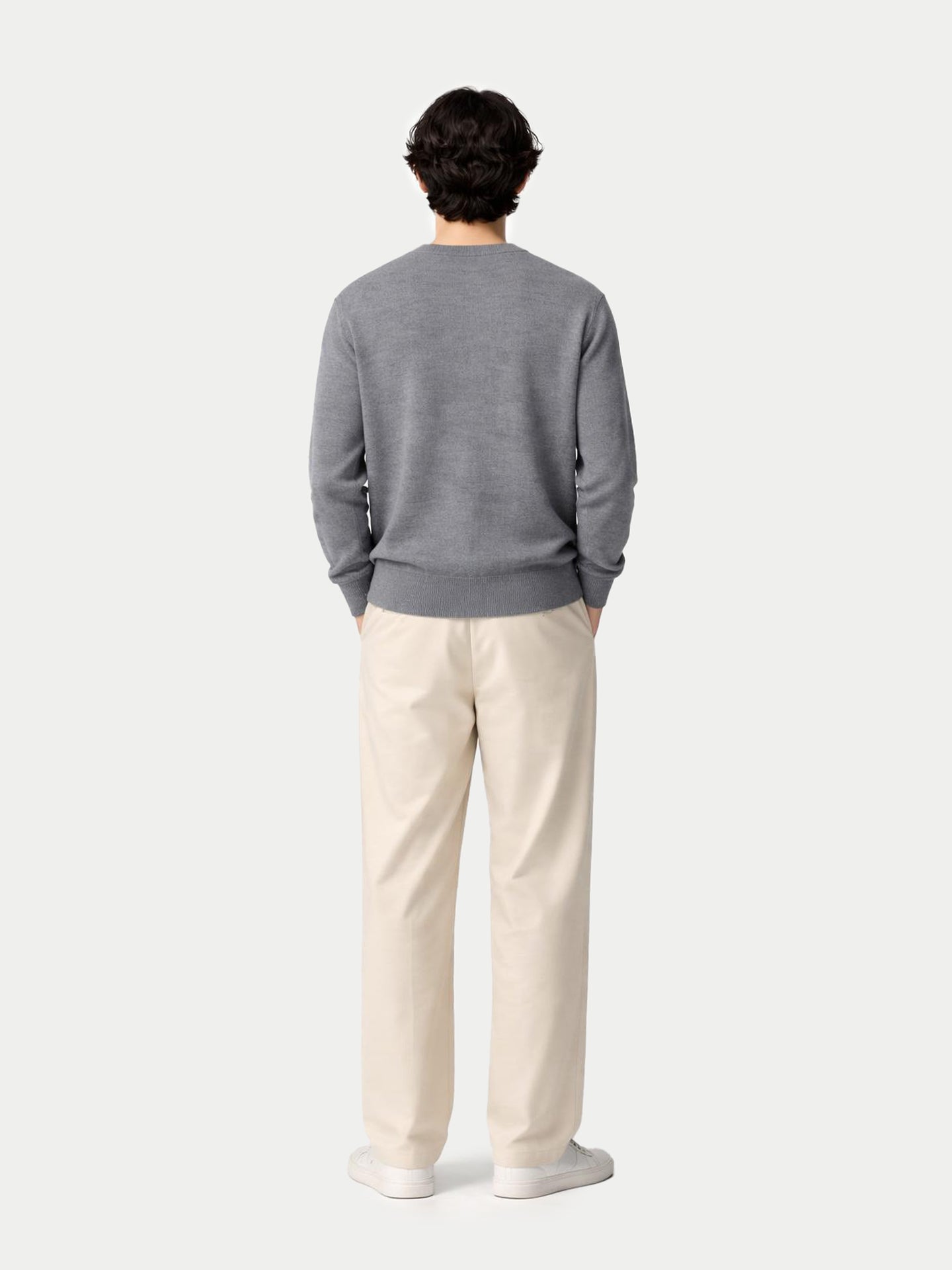 Pull col en V en cachemire Essential pour hommes