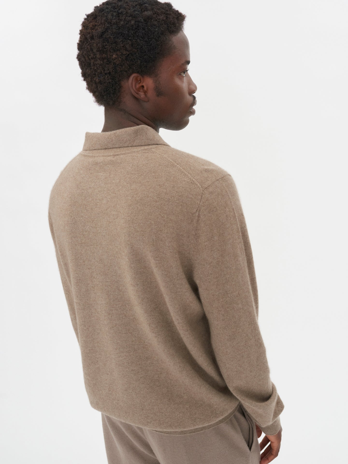 Pull col polo en Cachemire pour hommes Taupe - Gobi Cashmere